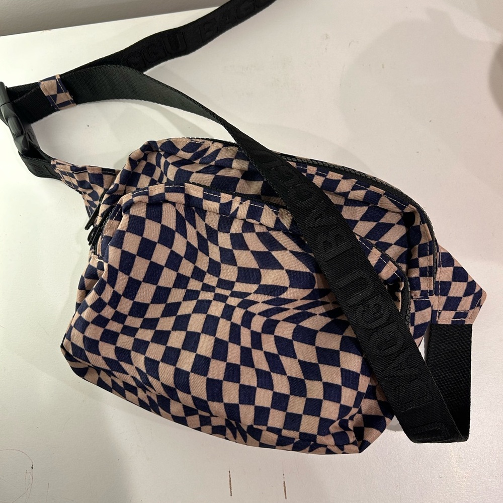 Baggu rare Indigo Trippy Checker Fanny Pack